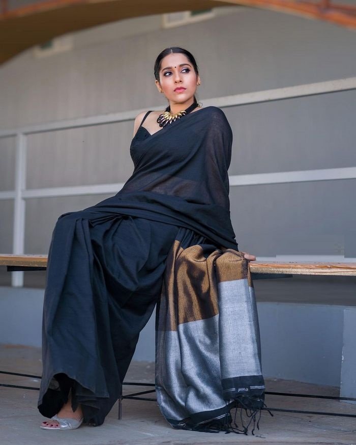 rashmi gautam_teluguvox 1